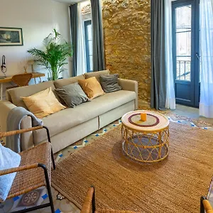 empordanna-apartamento-con-encanto-en-el-corazon-del-emporda.catalonia-hotels.com/